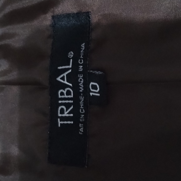 Tribal hooded leopard print zip up puffer vest. - Picture 2 of 5